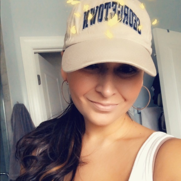 Meet your Posher, Sandra - Picture 1 of 1